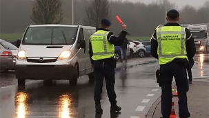 Hollanda'da Sınır Kontrolleri Uzatılıyor: Hükümet "Caydırıcı Etki" Bekliyor