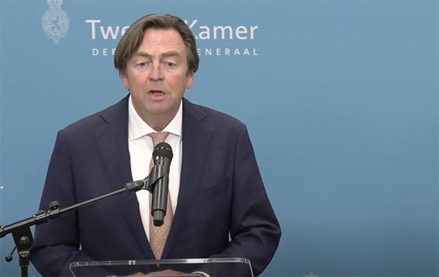 Hollanda'da "Yalancı" İfadesi İstifa Getirdi! D66'da Şok Gelişme....