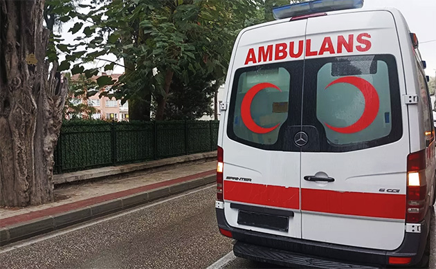 Hollanda’dan Tatil İçin Türkiye’ye Giden İki Gurbetçi Kız Kardeş Zehirlenme Şüphesiyle Hastanelik Oldu