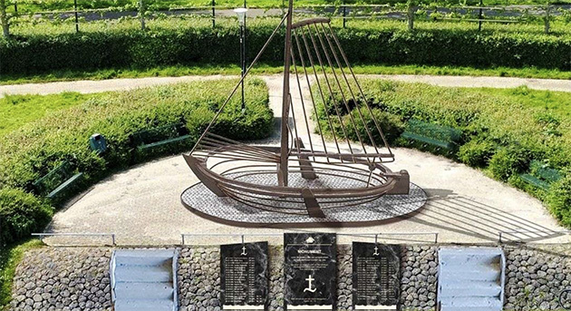 Spakenburg'da Boğulan Balıkçılar İçin Anıt!