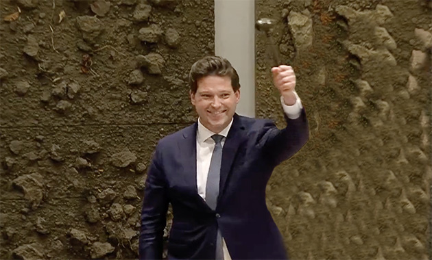 VVD’li Thom van Campen, Meclis Başkanlığına Seçildi: En Genç Başkan Olarak Tarihe Geçti