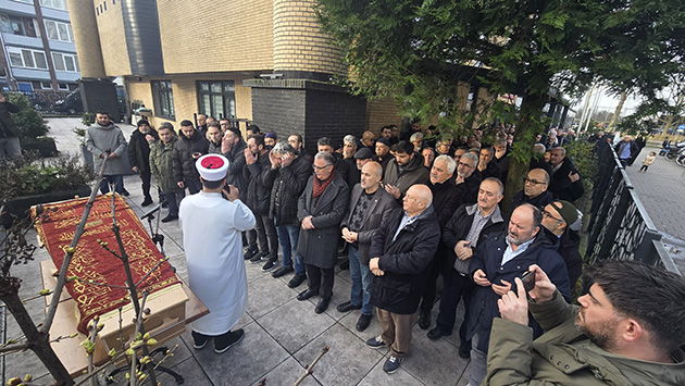 Hollanda’da Vefat Eden İsmail Güngör, Son Yolculuğuna Uğurlandı