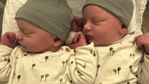 Hollanda'nın Zwolle Kentinde Doğan İkizlerin Doğum Tarihleri Farklı
