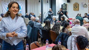 Zaandam-Oost'ta Kültür ve Sanat Gecesi: Toplumsal Dayanışma ve Müzik Bir Araya Geldi