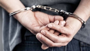 13 Yaşındaki Üvey Kız Kardeşine Cinsel Taciz Suçlamasıyla Aranan Somali Doğumlu Hollandalı Almanya'da Gözaltına Alındı