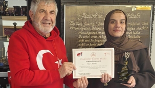 Hayırsever Ayşe Metin’e Altın Lale Vakfı’ndan Ödül