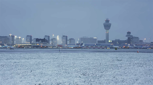 Kış Şartları Schiphol’u Bugün De Olumsuz Yönde Etkilemeye Devam Ediyor: Yüzlerce Uçuş Daha İptal