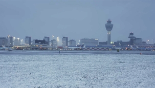 Kış Şartları Schiphol'u Bugün De Olumsuz Yönde Etkilemeye Devam Ediyor: Yüzlerce Uçuş Daha İptal