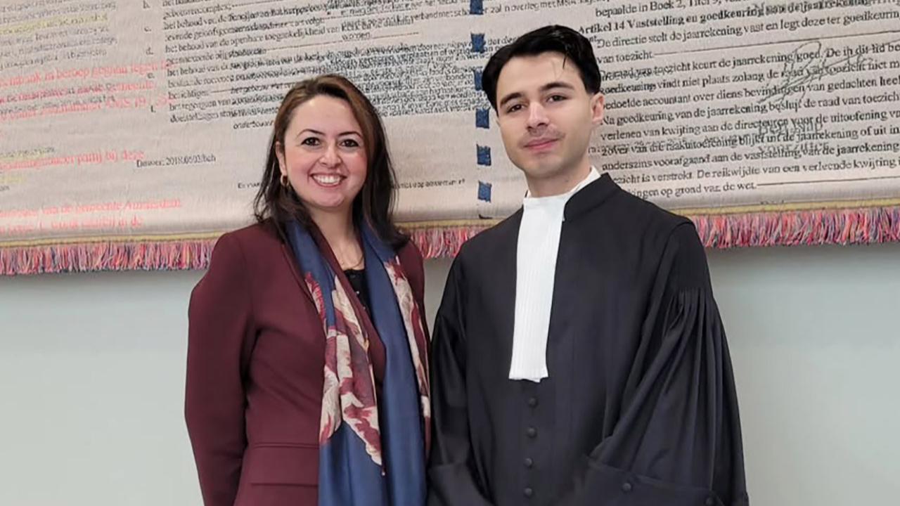 Hollanda’da Türk Kökenli Avukat Sayısı Artıyor: Mustafa Yıldız Yemin Etti