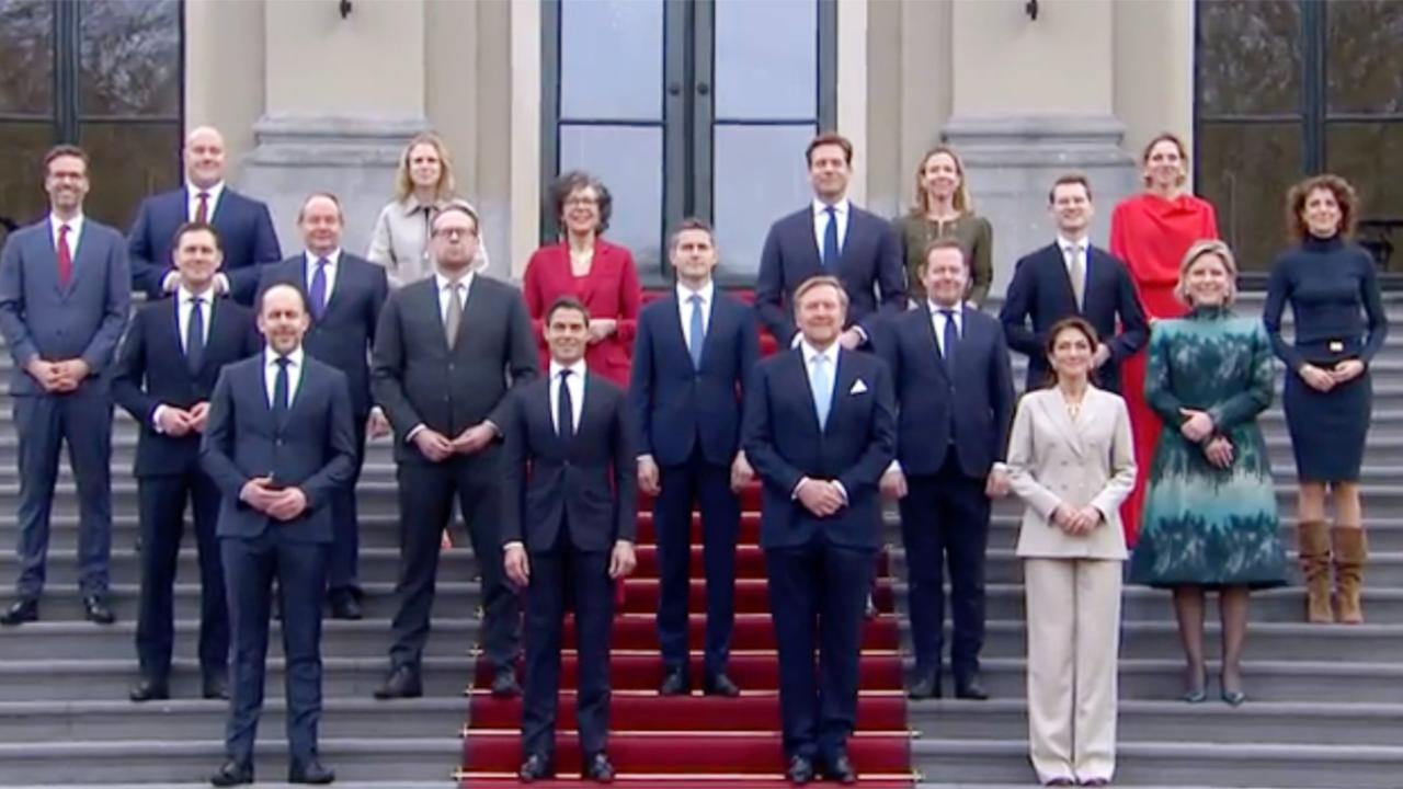 Rob Jetten Liderliğindeki Yeni Hükümet Yemin Ederek Göreve Başladı