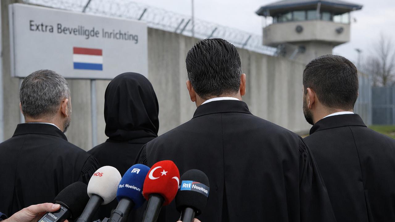 Türk Avukatlar Hollanda Devletine Dava Açtı: “EBI’ye Giremiyoruz”