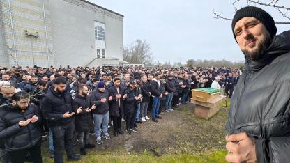 Zaandam’da Selçuk Akpınar Gözyaşları Arasında Son Yolculuğuna Uğurlandı