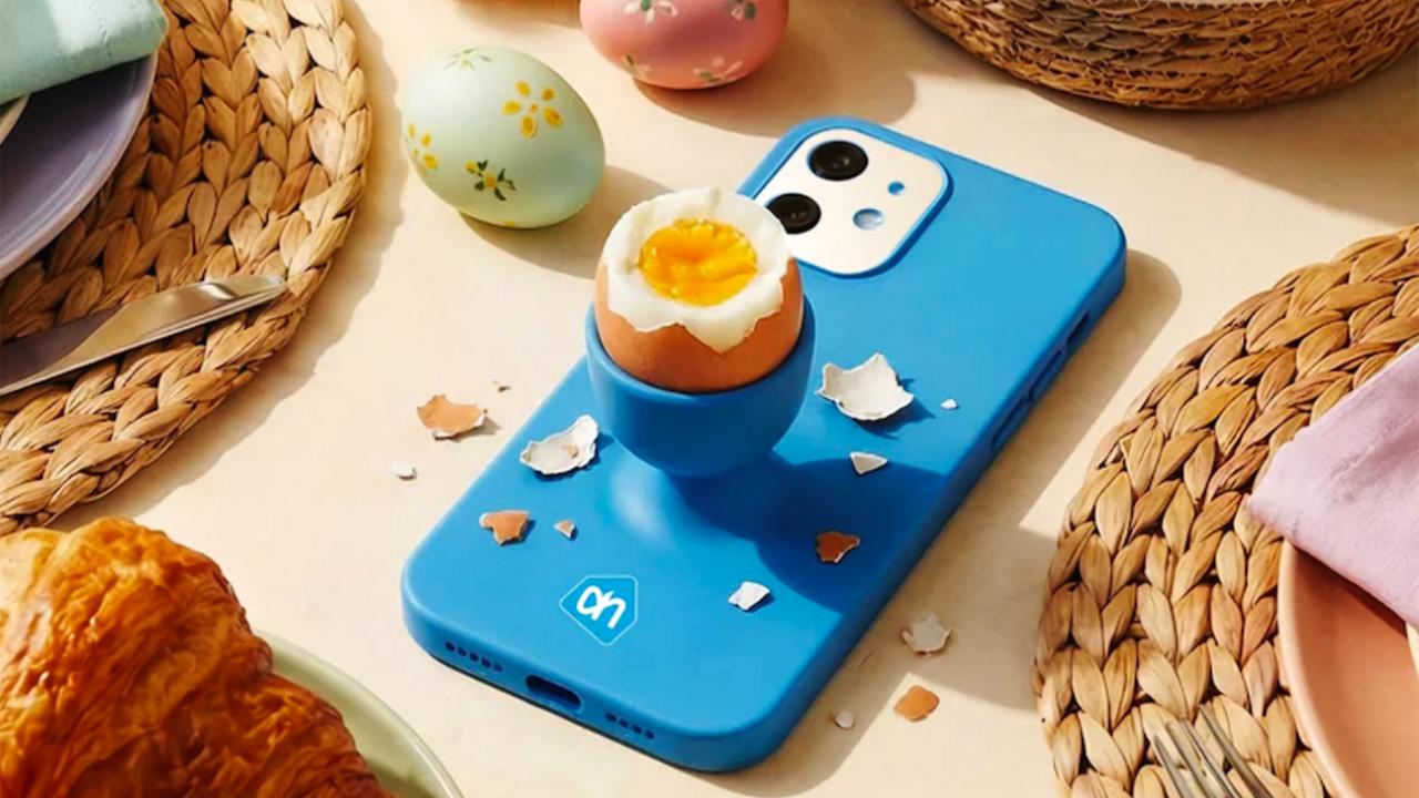 “1 Nisan Şakası Değil!” Albert Heijn’den Yumurtalık Entegreli Telefon Kılıfı Satışta