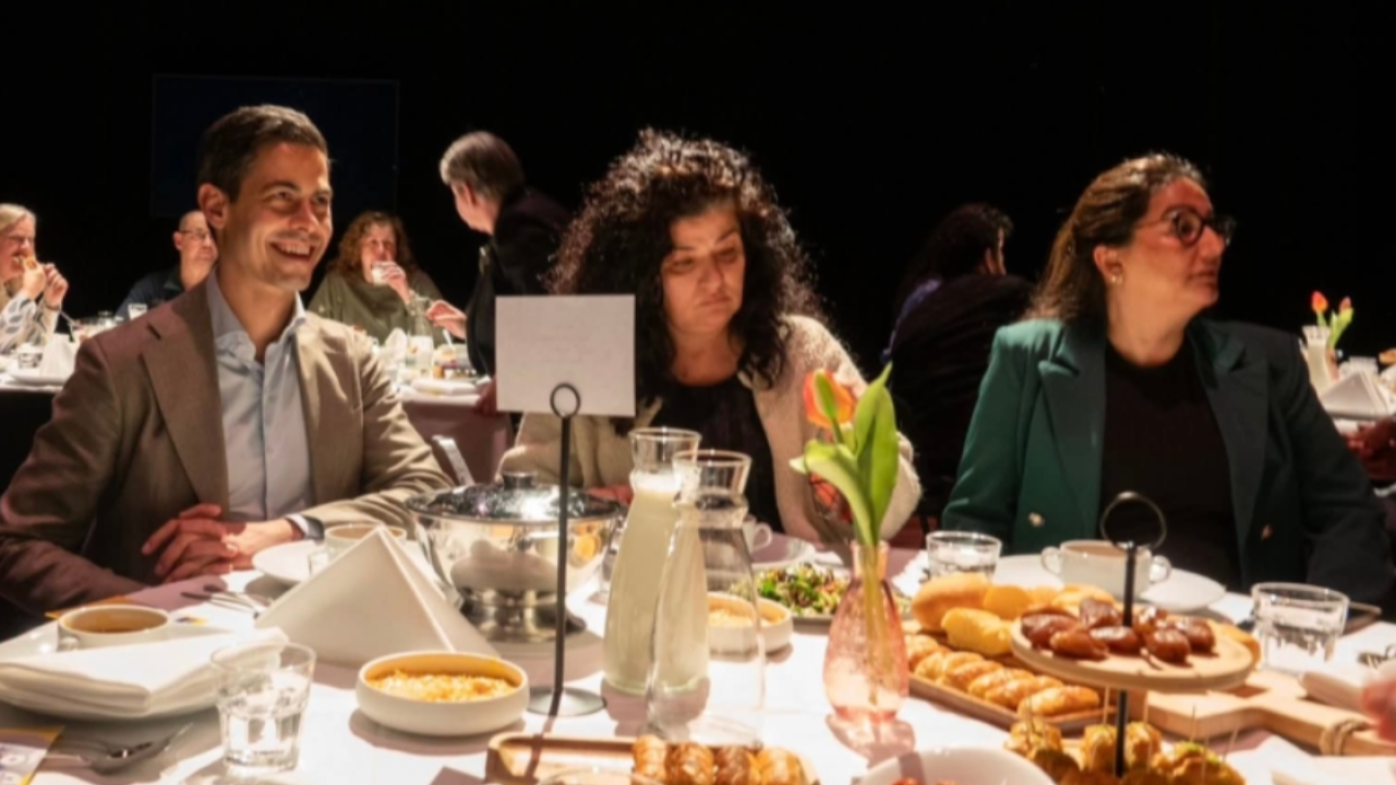 Hollanda Başbakanı Jetten, Gouda’daki Türk İftar Programına Katıldı