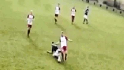 Hollanda’da Amatör Futbol Maçındaki Sert Müdahale Tartışma Yarattı