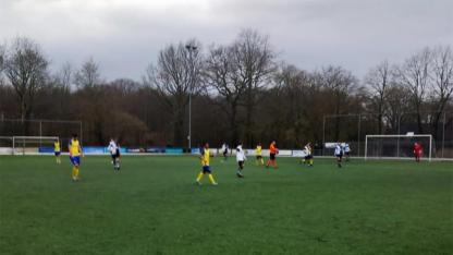 Hollanda'da Kalecinin Yumruğu 17 Yaşındaki Futbolcunun 3 Dişini Kırdı