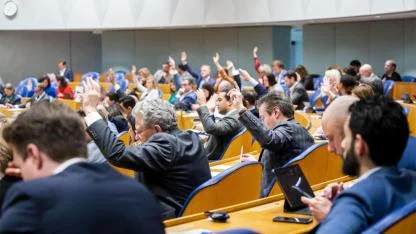 Hollanda'da “Müslüman Kardeşler ve Onlarla Bağlantısı Olan Yapılar Yasaklansın" Önergesi Kısmen Kabul Edildi