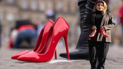 Hollanda'daki Kadın Cinayetleri, 'Kırmızı Ayakkabılar" İle Protesto Edilecek