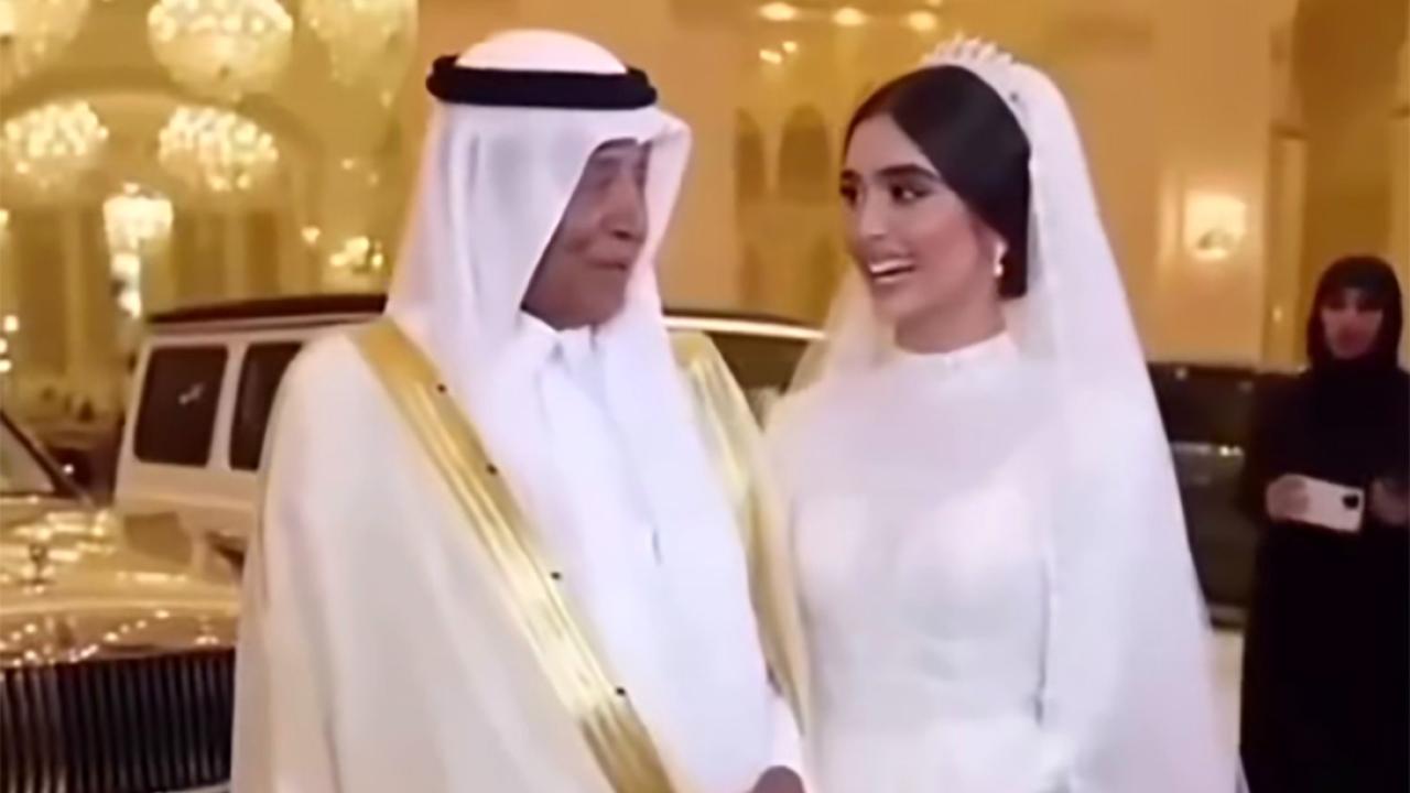 70 Yaşındaki Damattan, 20 Yaşındaki Gelinle Düğün Hediyesi: Rolls-Royce ve 5 Kilo Altın!