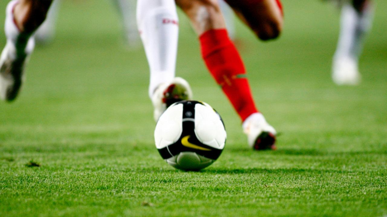 Hollanda 17 Yaşındaki Futbolcunun 3 Dişini Kıran Kaleci Kulüpten Atıldı