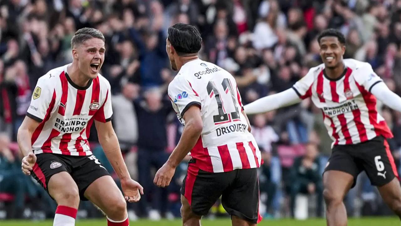 Hollanda 1.Futbol Ligi Eredivise Tarihinin En Erken Şampiyonluğu İlan Edildi