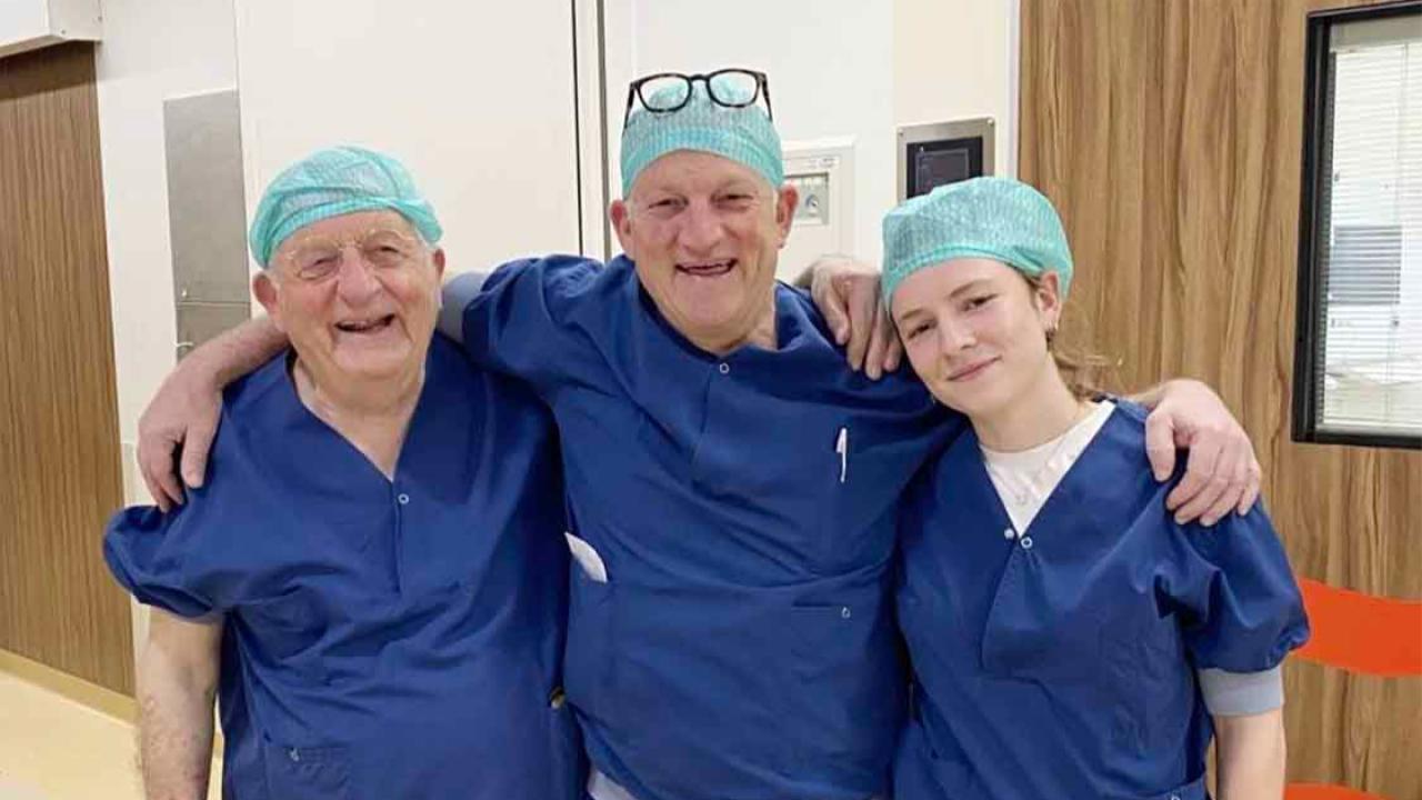 Hollanda'da Aynı Ameliyathanede Üç Kuşak Bir Arada