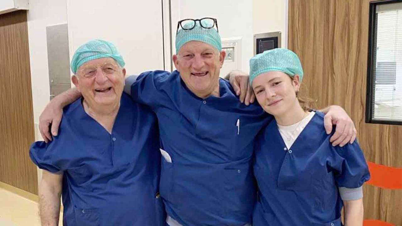 Hollanda'da Aynı Ameliyathanede Üç Kuşak Bir Arada