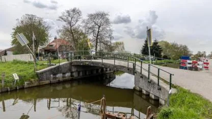 Hollanda'da Hukuki Sorunlar Yüzünden Köprü Satışa Çıkartıldı