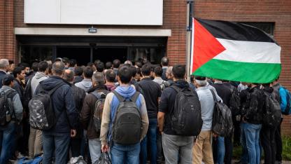 Hollanda'da İltica Kabul Merkezi'nde “Uyruğu Bilinmeyen” Sığınmacıların Çoğu Filistinli