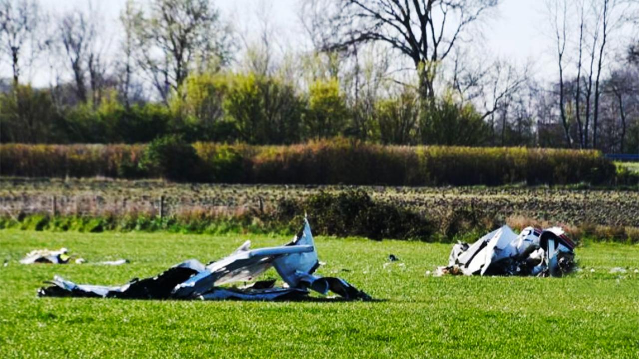 Hollanda’da Spor Uçak Kazası: Otoyol Kenarına Düştü, 1 Kişi Hayatını Kaybetti