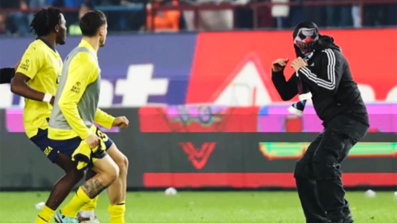 Hollanda’da Yüzünü Kapatan Taraftarlara 9 Ay Stat Yasağı