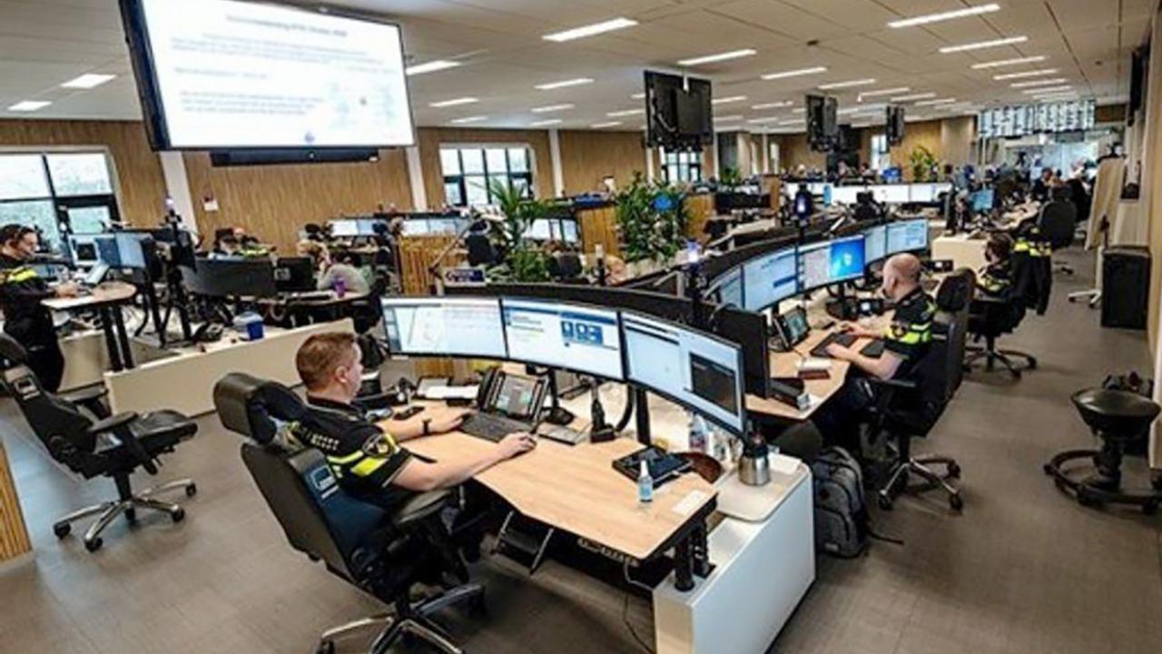 Hollanda'da Polis Hattında Bekleme Krizi: 0900-8844’e Ulaşmak Zorlaşıyor